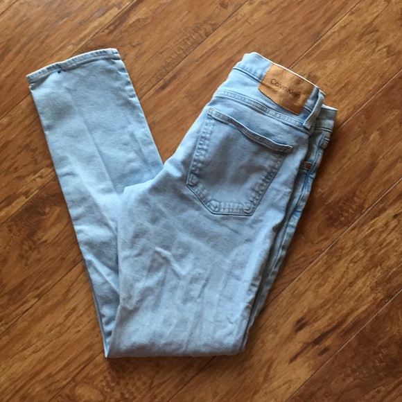 Calvin Klein slim fit Jeans. Like New - Picture 2 of 4